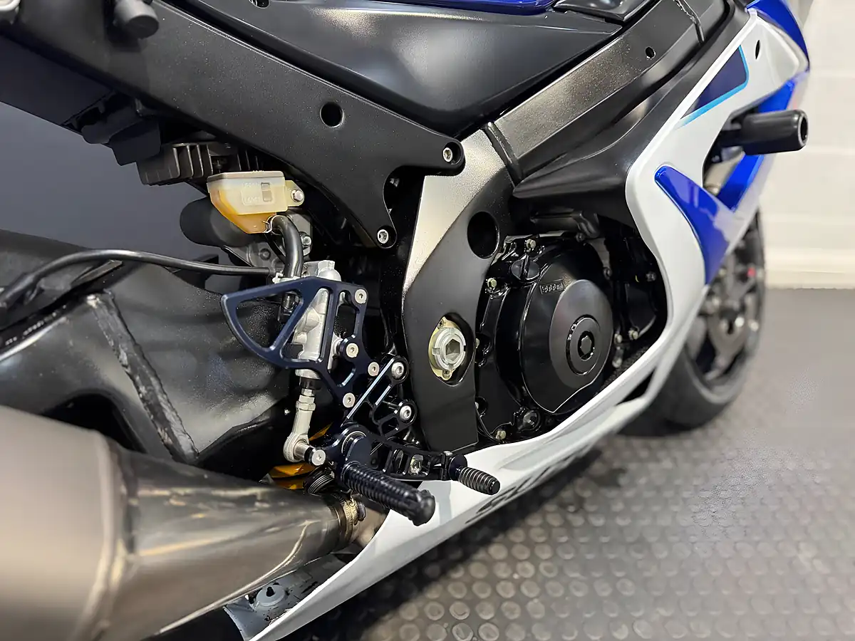 Used 2006 Suzuki GSX-R1000 - Interior and Exterior details 14