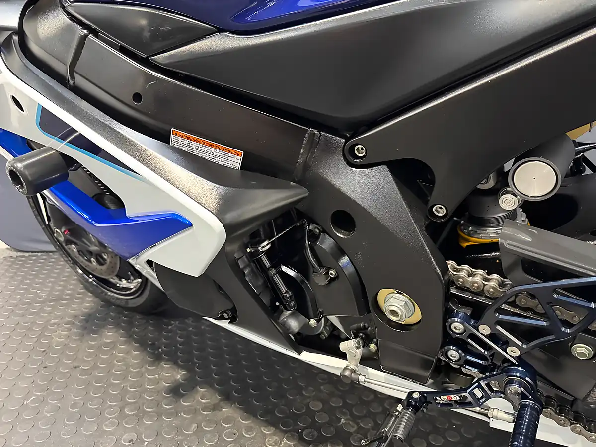 Used 2006 Suzuki GSX-R1000 - Interior and Exterior details 17