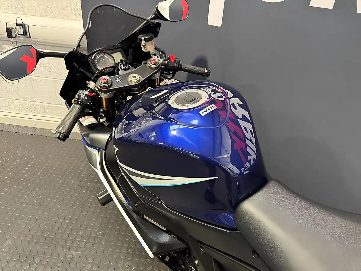 Used 2006 Suzuki GSX-R1000 - Interior and Exterior details 19