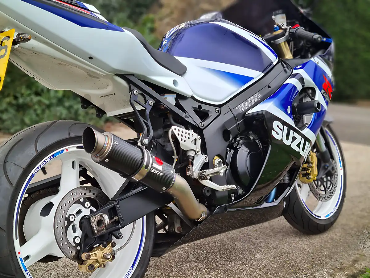 Used 2006 Suzuki GSX-R1000 K4 Blue - Interior and Exterior details 13