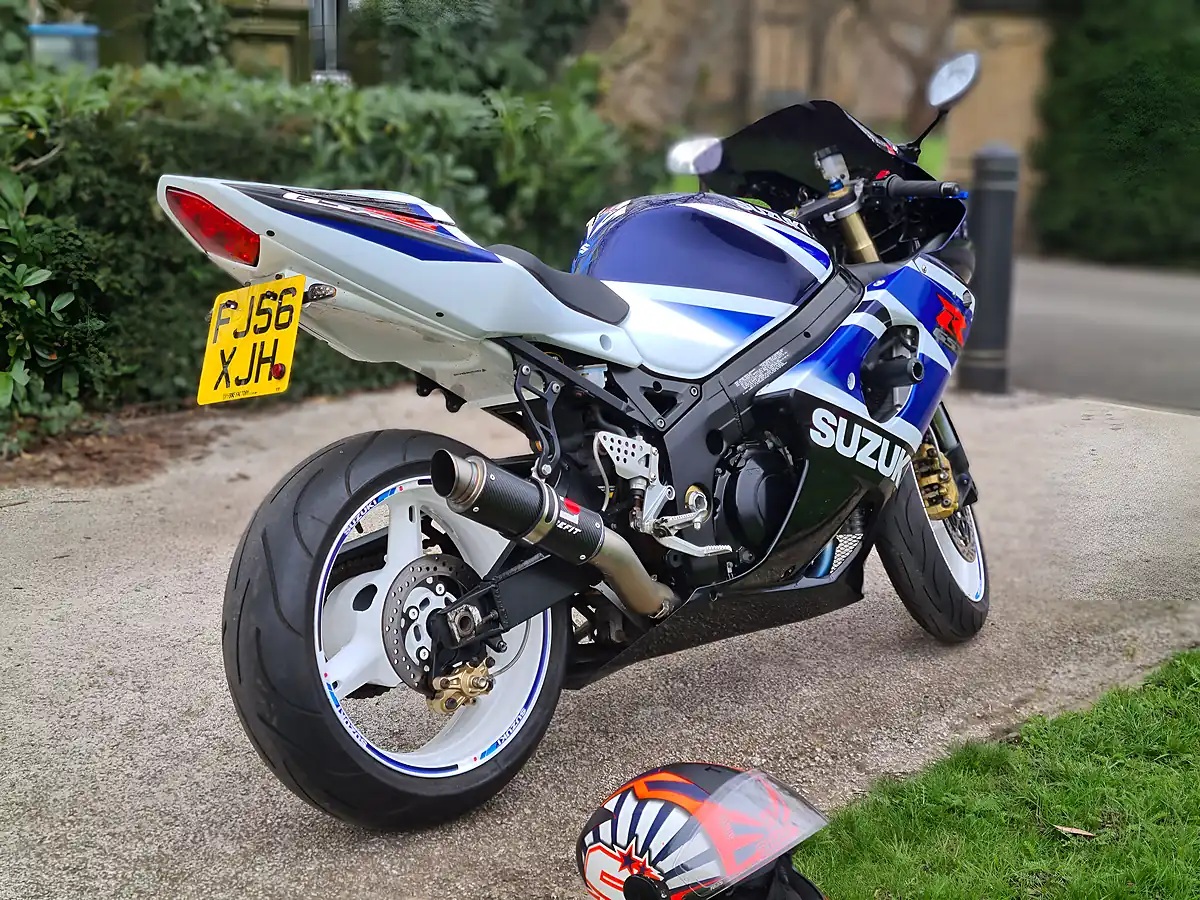 Used 2006 Suzuki GSX-R1000 K4 Blue - Interior and Exterior details 5