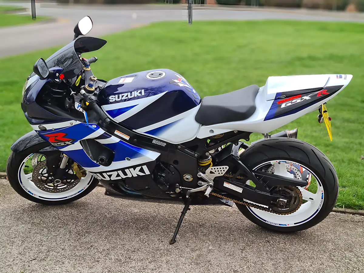 Used 2006 Suzuki GSX-R1000 K4 Blue - Interior and Exterior details 8
