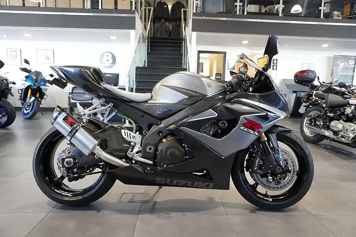 Used 2006 Suzuki GSX-R1000 K6 Grey Metallic - Front View