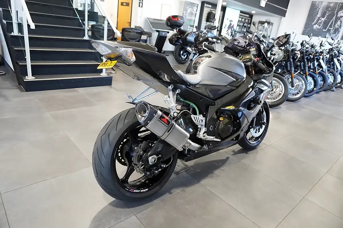 Used 2006 Suzuki GSX-R1000 K6 Grey Metallic - Interior and Exterior details 5