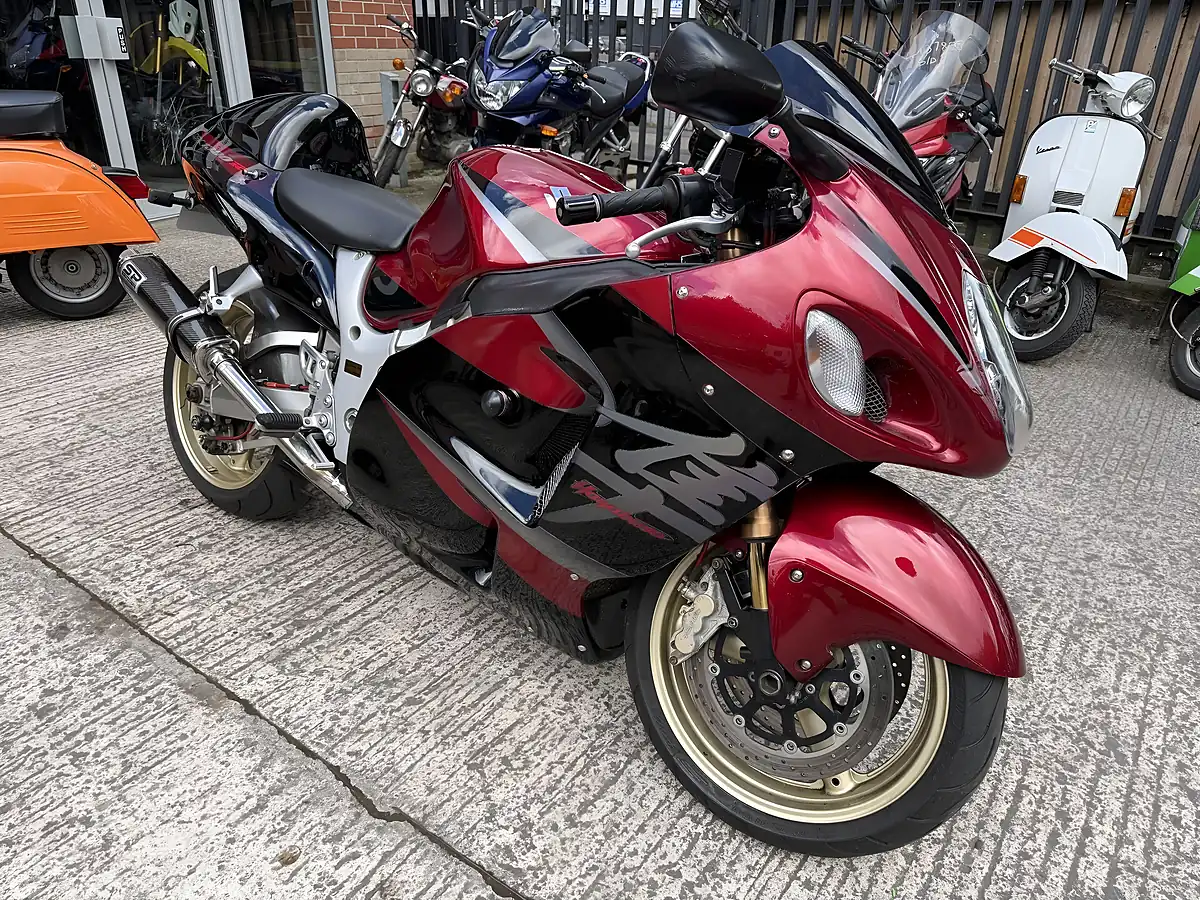 Used 2006 Suzuki GSX1300R Hayabusa 1300 Black - Front View