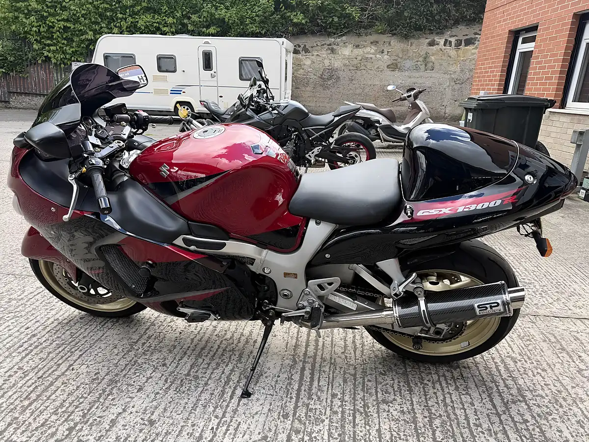 Used 2006 Suzuki GSX1300R Hayabusa 1300 Black - Interior and Exterior details 5