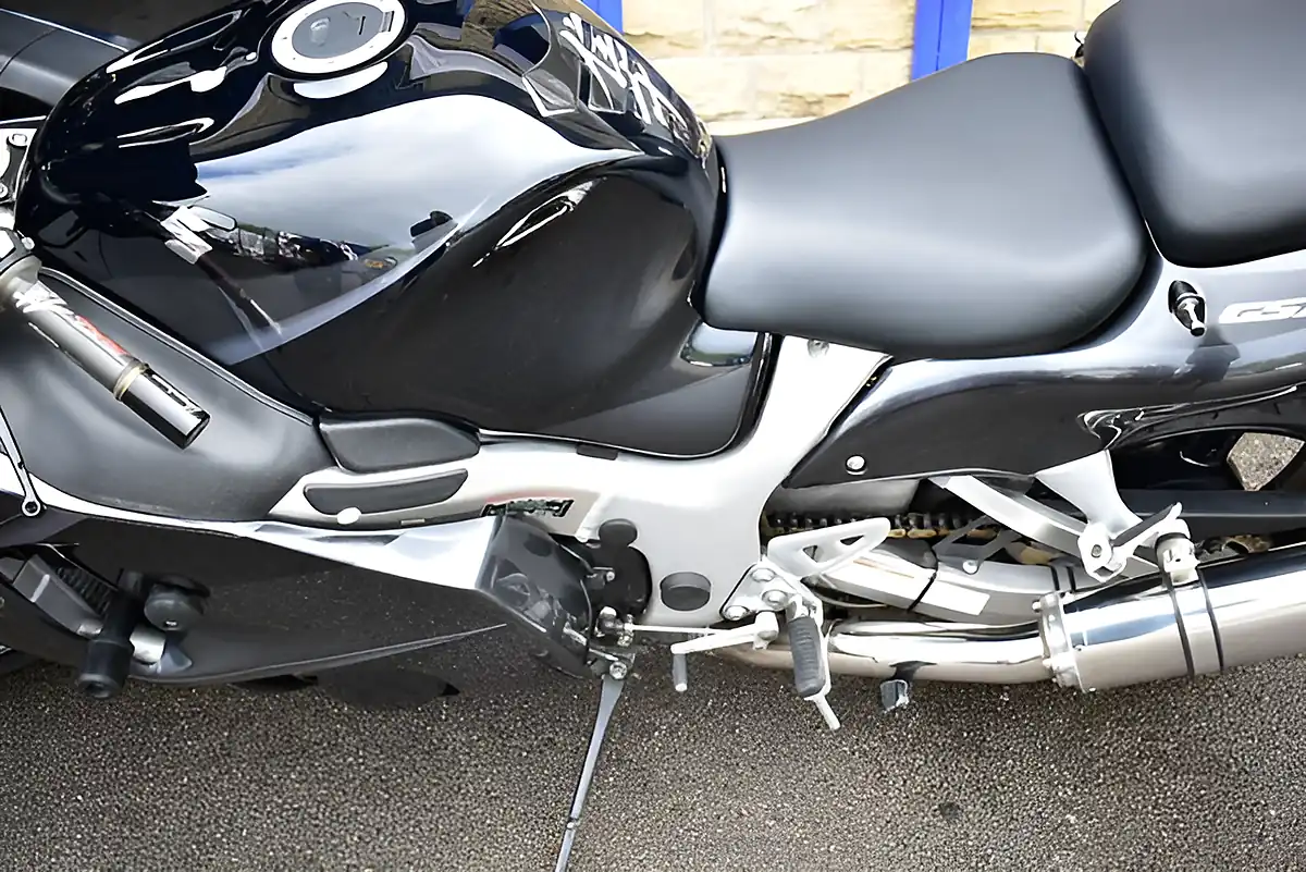 Used 2006 Suzuki GSX1300R Hayabusa Black - Interior and Exterior details 17
