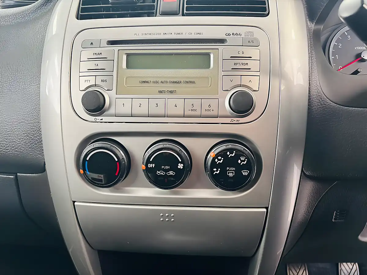 Used 2006 Suzuki Liana Gl Beige - Interior and Exterior details 19
