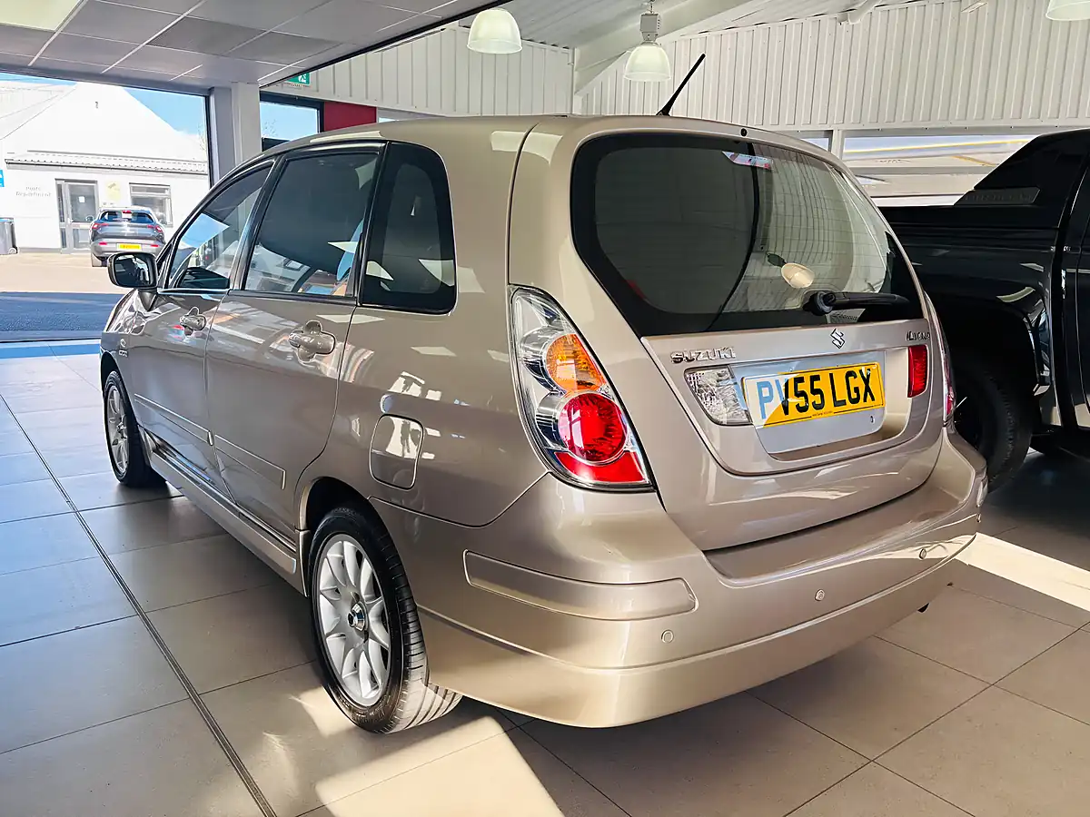 Used 2006 Suzuki Liana Gl Beige - Interior and Exterior details 6