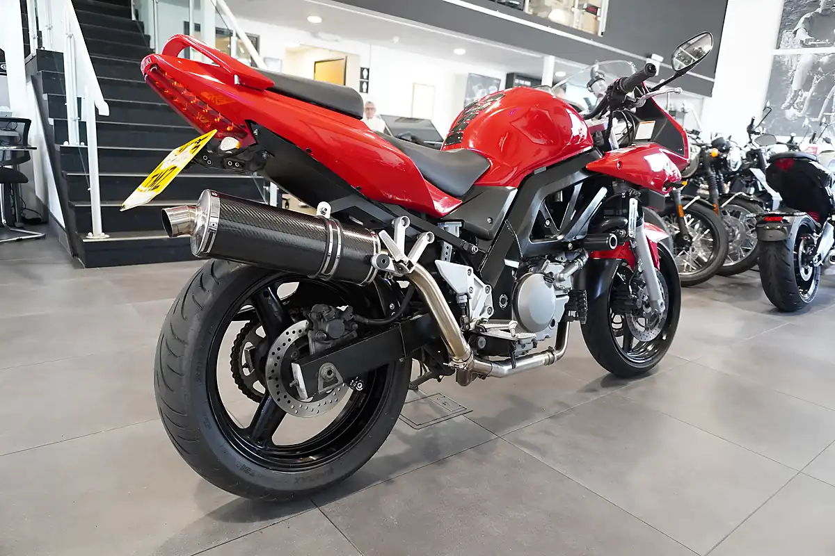 Used 2006 Suzuki SV650S Sv Red - Interior and Exterior details 5