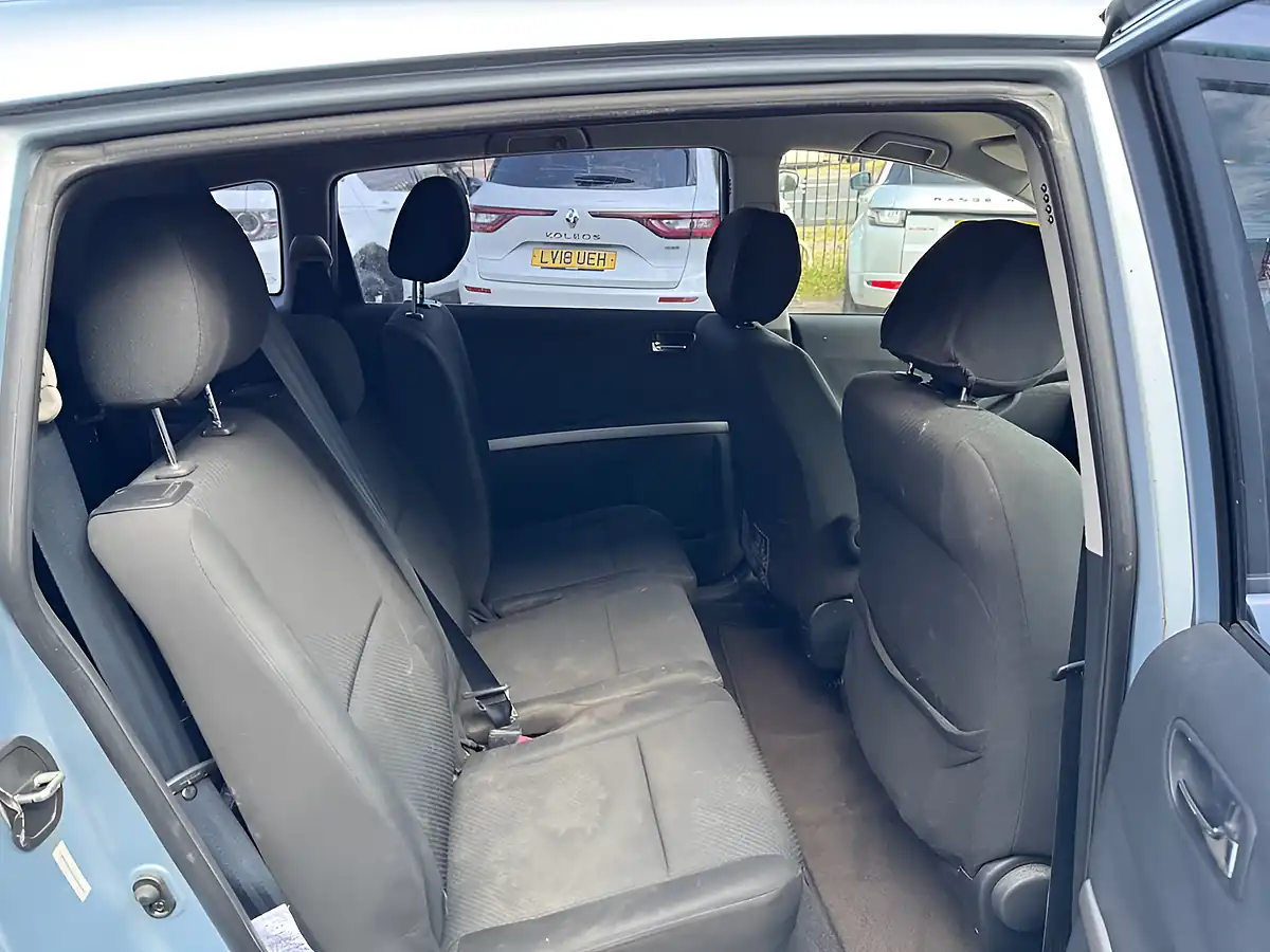 Used 2006 Toyota Corolla Verso T Spirit Blue - Interior and Exterior details 12
