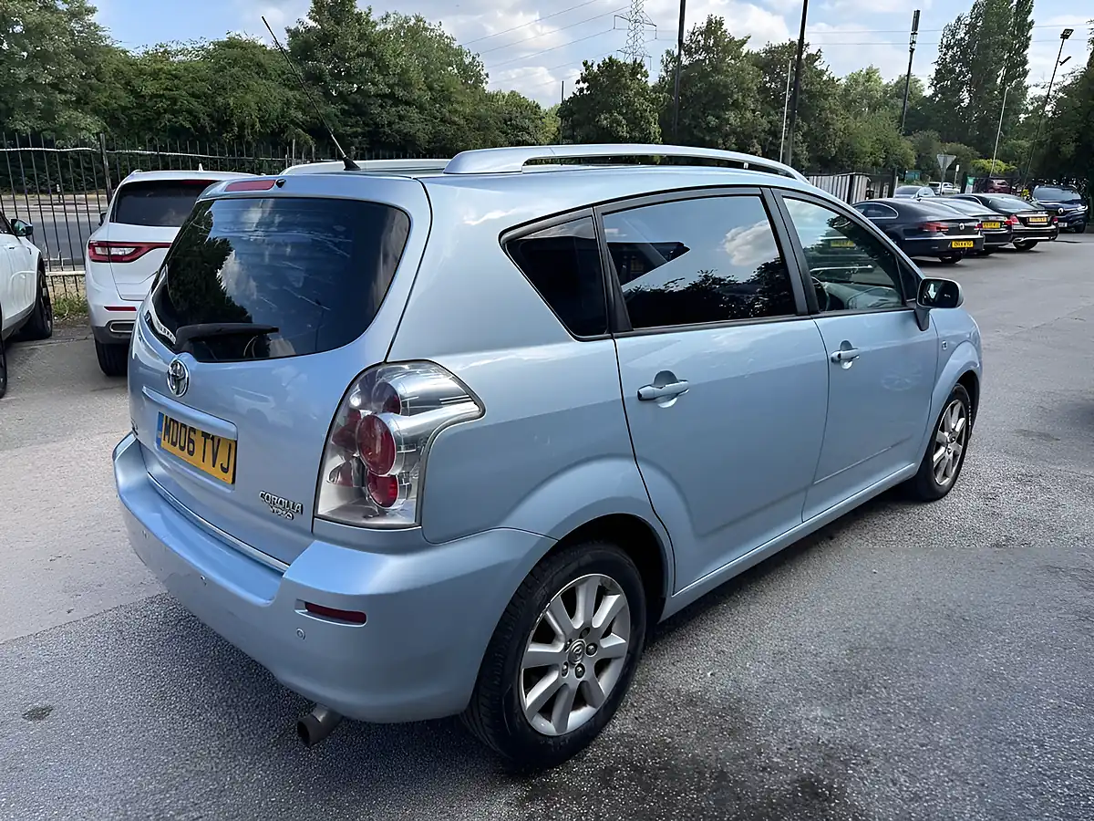 Used 2006 Toyota Corolla Verso T Spirit Blue - Interior and Exterior details 5
