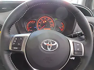 Used 2006 Toyota Yaris Icon Bronze - Interior and Exterior details 6