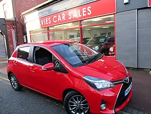 Used 2006 Toyota Yaris Icon Red - Interior and Exterior details 17