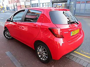 Used 2006 Toyota Yaris Icon Red - Interior and Exterior details 4