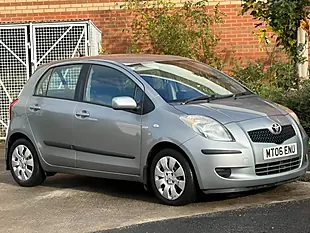 Used 2006 Toyota Yaris T3 Multimode Silver - Interior and Exterior details 2