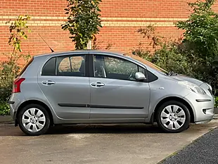 Used 2006 Toyota Yaris T3 Multimode Silver - Interior and Exterior details 5
