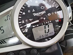 Used 2006 Triumph Daytona Standard Grey - Interior and Exterior details 13