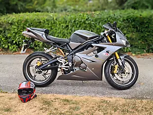 Used 2006 Triumph Daytona Standard Grey - Interior and Exterior details 4