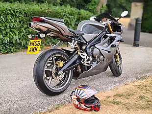 Used 2006 Triumph Daytona Standard Grey - Interior and Exterior details 5