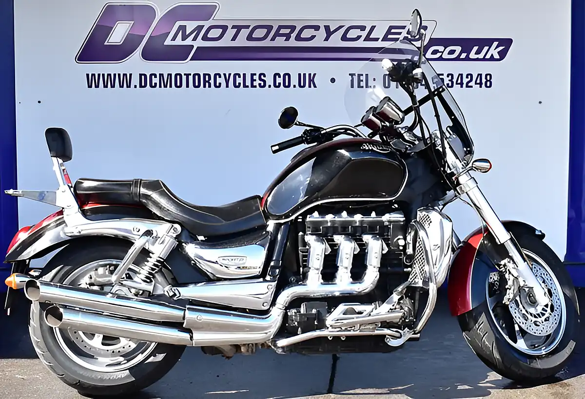 Used 2006 Triumph Rocket Iii Black - Front View