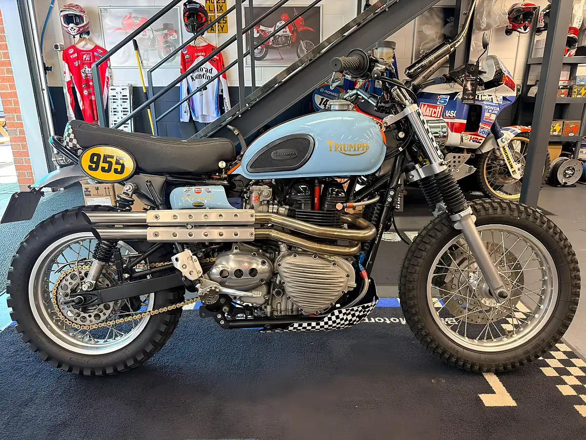 Used 2006 Triumph Thruxton 900 Desert Sled Gulf-Inspired - Front View