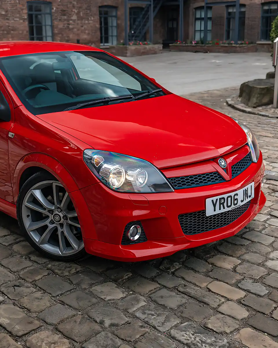 Used 2006 Vauxhall Astra Vxr Sport Hatch Magma Red - Interior and Exterior details 10