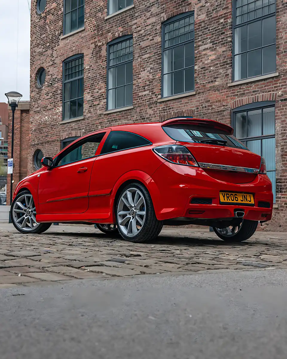 Used 2006 Vauxhall Astra Vxr Sport Hatch Magma Red - Interior and Exterior details 11