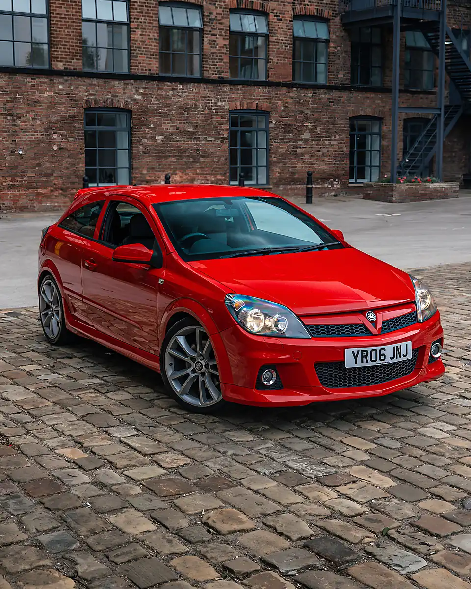 Used 2006 Vauxhall Astra Vxr Sport Hatch Magma Red - Interior and Exterior details 12