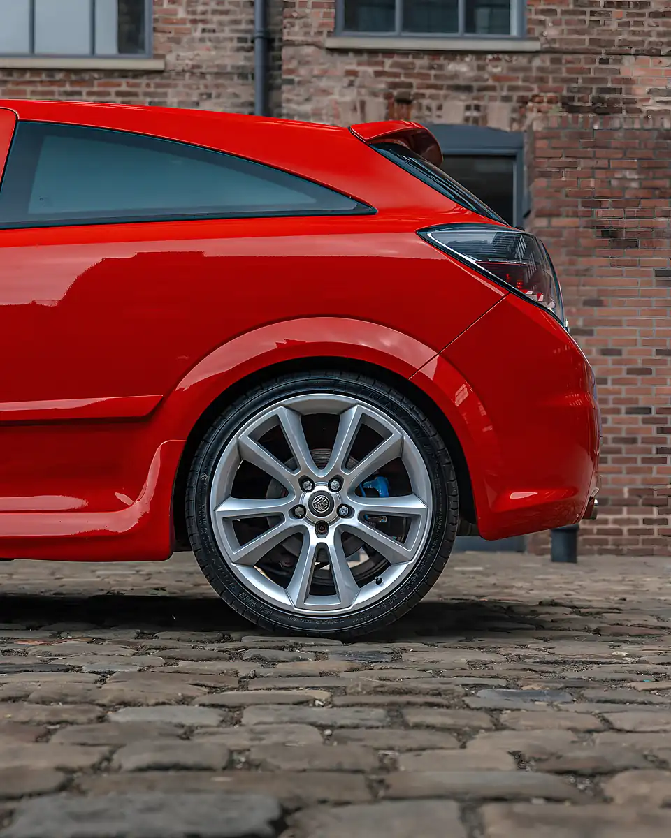 Used 2006 Vauxhall Astra Vxr Sport Hatch Magma Red - Interior and Exterior details 13