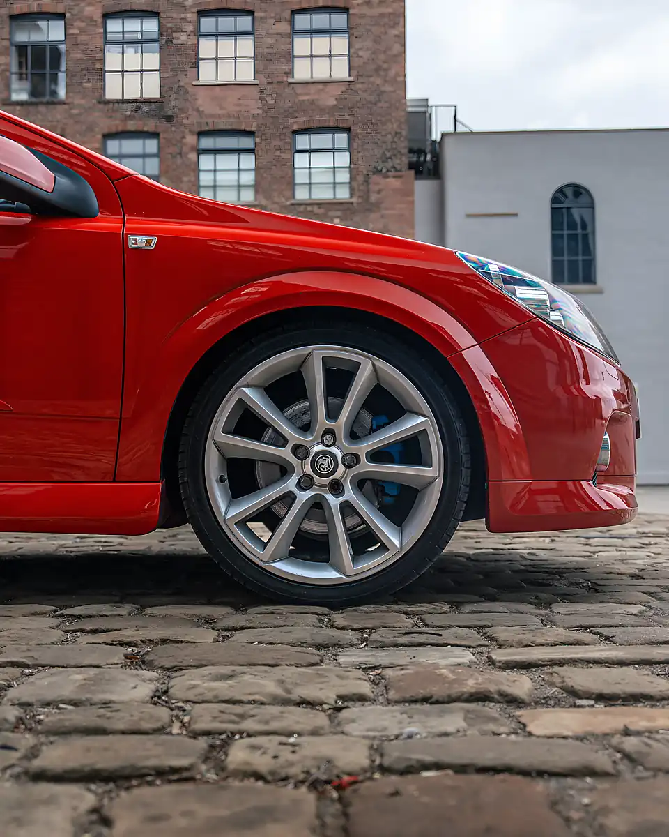 Used 2006 Vauxhall Astra Vxr Sport Hatch Magma Red - Interior and Exterior details 14