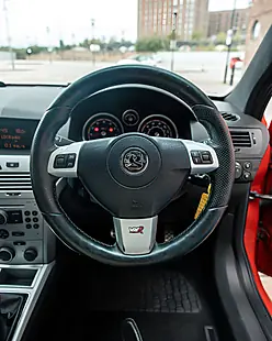 Used 2006 Vauxhall Astra Vxr Sport Hatch Magma Red - Interior and Exterior details 2