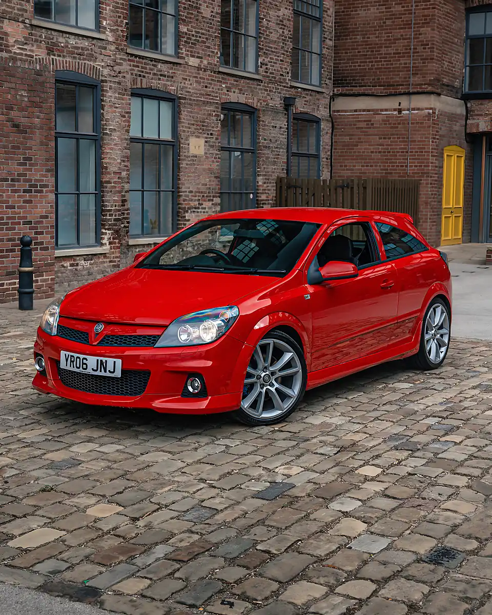Used 2006 Vauxhall Astra Vxr Sport Hatch Magma Red - Interior and Exterior details 5