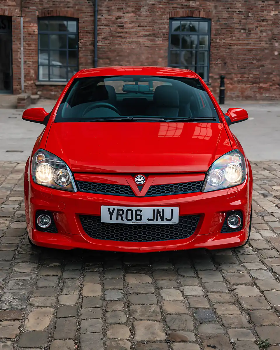 Used 2006 Vauxhall Astra Vxr Sport Hatch Magma Red - Interior and Exterior details 6