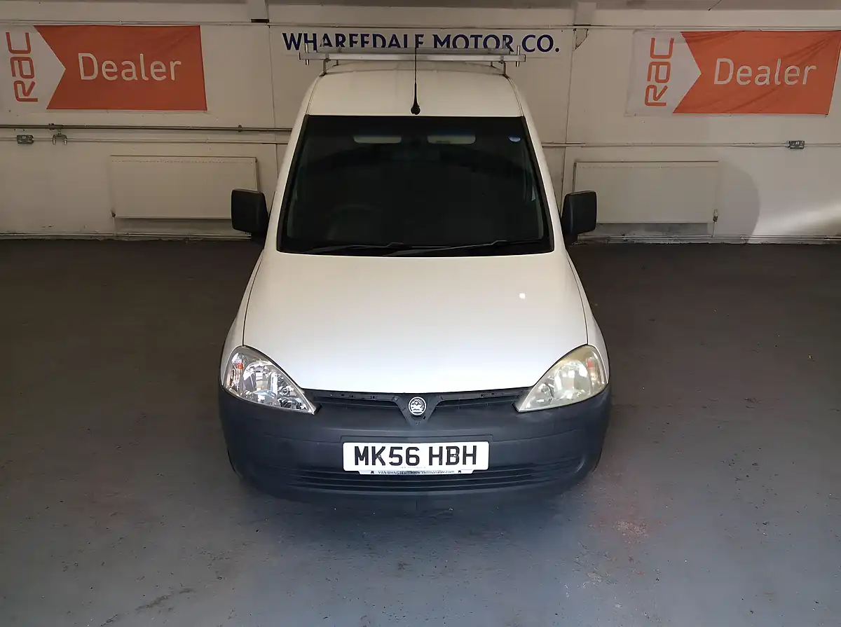 Used 2006 Vauxhall Combo Panel Van White - Interior and Exterior details 4