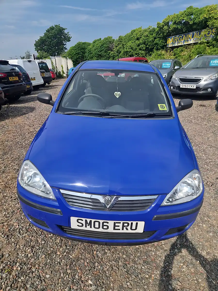 Used 2006 Vauxhall Corsa Life Blue - Interior and Exterior details 7