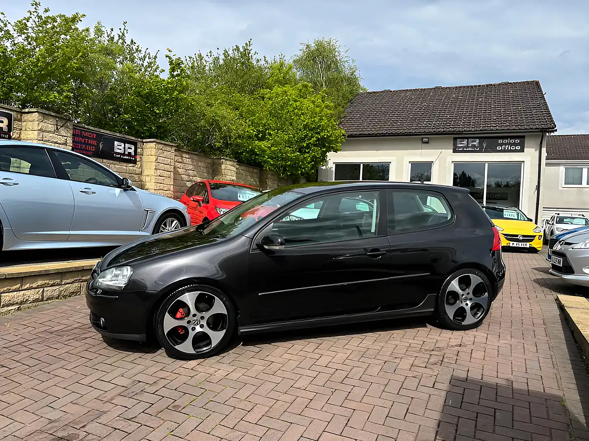 Used 2006 Volkswagen Golf GT Black - Interior and Exterior details 5
