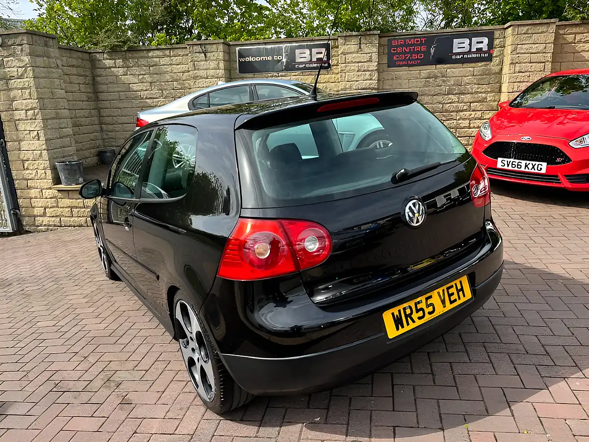 Used 2006 Volkswagen Golf GT Black - Interior and Exterior details 8