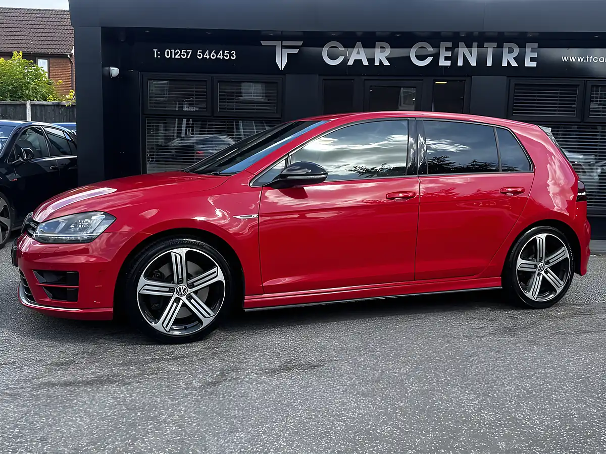 Used 2006 Volkswagen Golf R Red - Interior and Exterior details 3