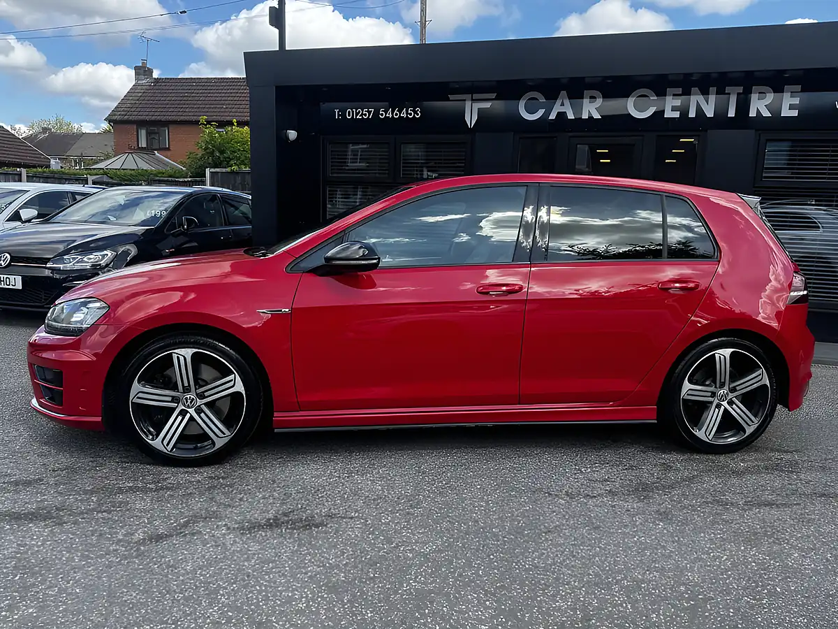 Used 2006 Volkswagen Golf R Red - Interior and Exterior details 4