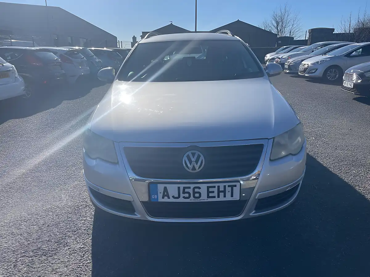 Used 2006 Volkswagen Passat Se Silver - Interior and Exterior details 2