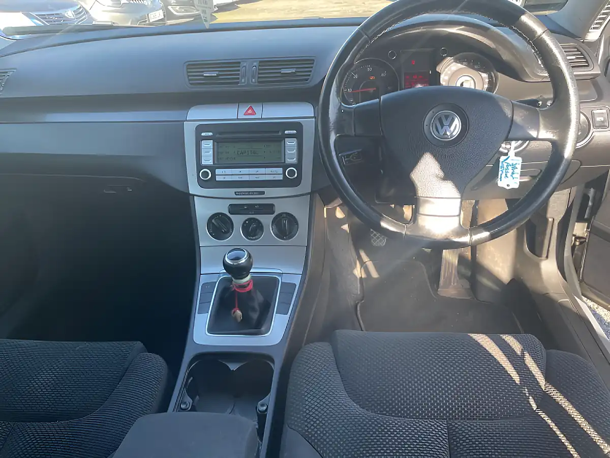 Used 2006 Volkswagen Passat Se Silver - Interior and Exterior details 6