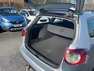 Used 2006 Volkswagen Passat Se Silver - Interior and Exterior details 9