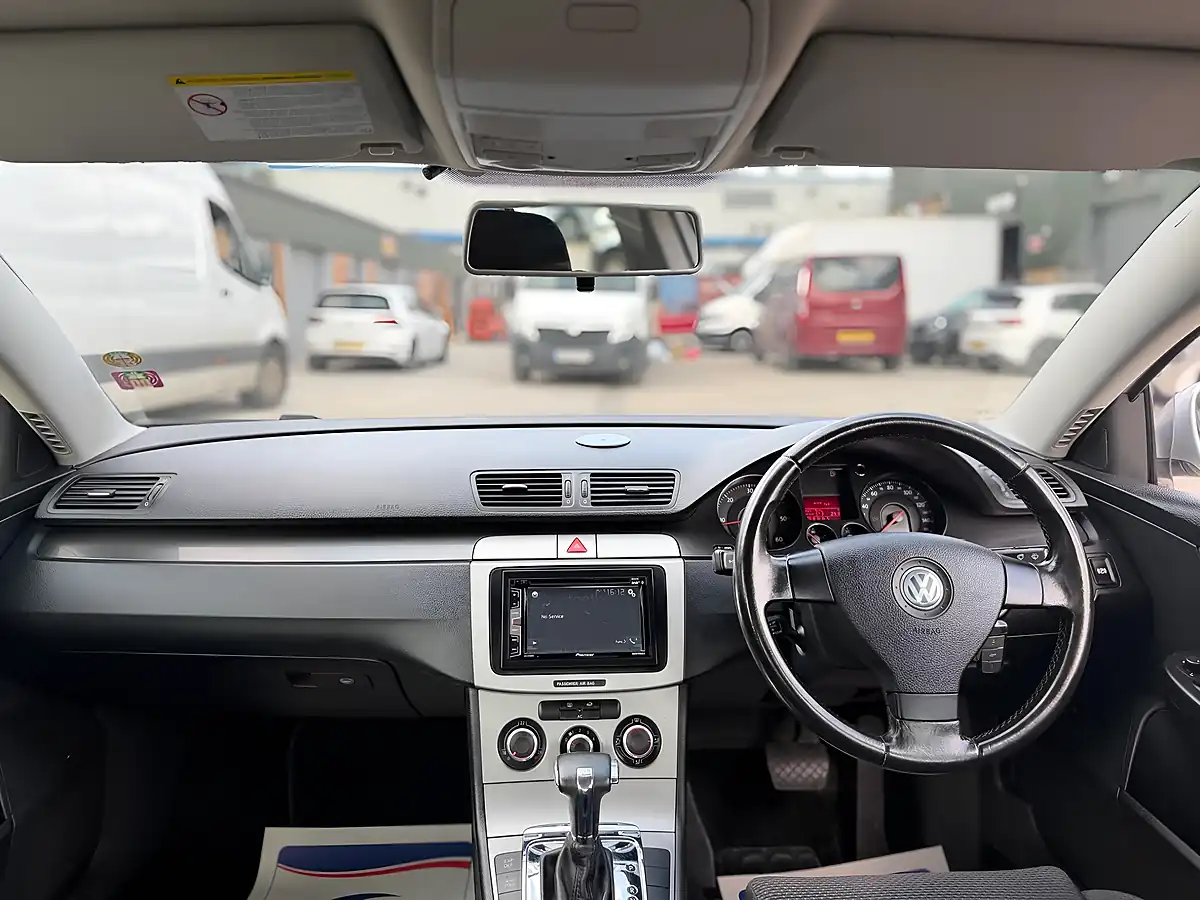 Used 2006 Volkswagen Passat Se Silver - Interior and Exterior details 13