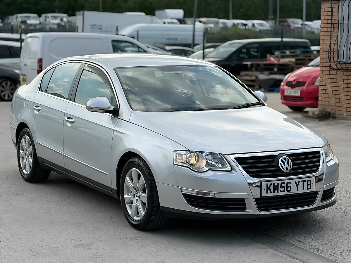 Used 2006 Volkswagen Passat Se Silver - Interior and Exterior details 6