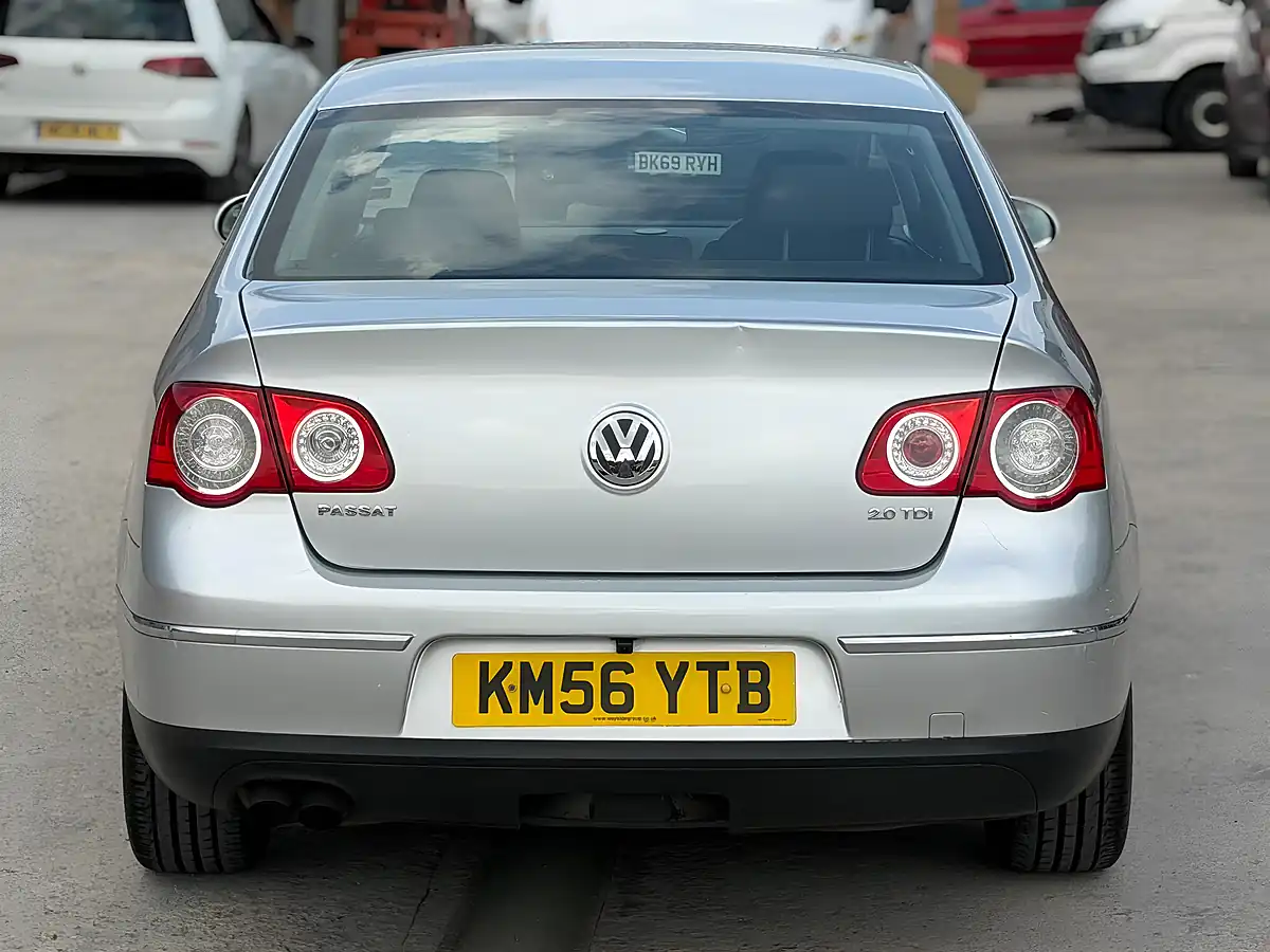 Used 2006 Volkswagen Passat Se Silver - Interior and Exterior details 8