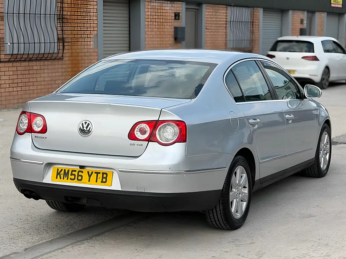 Used 2006 Volkswagen Passat Se Silver - Interior and Exterior details 9