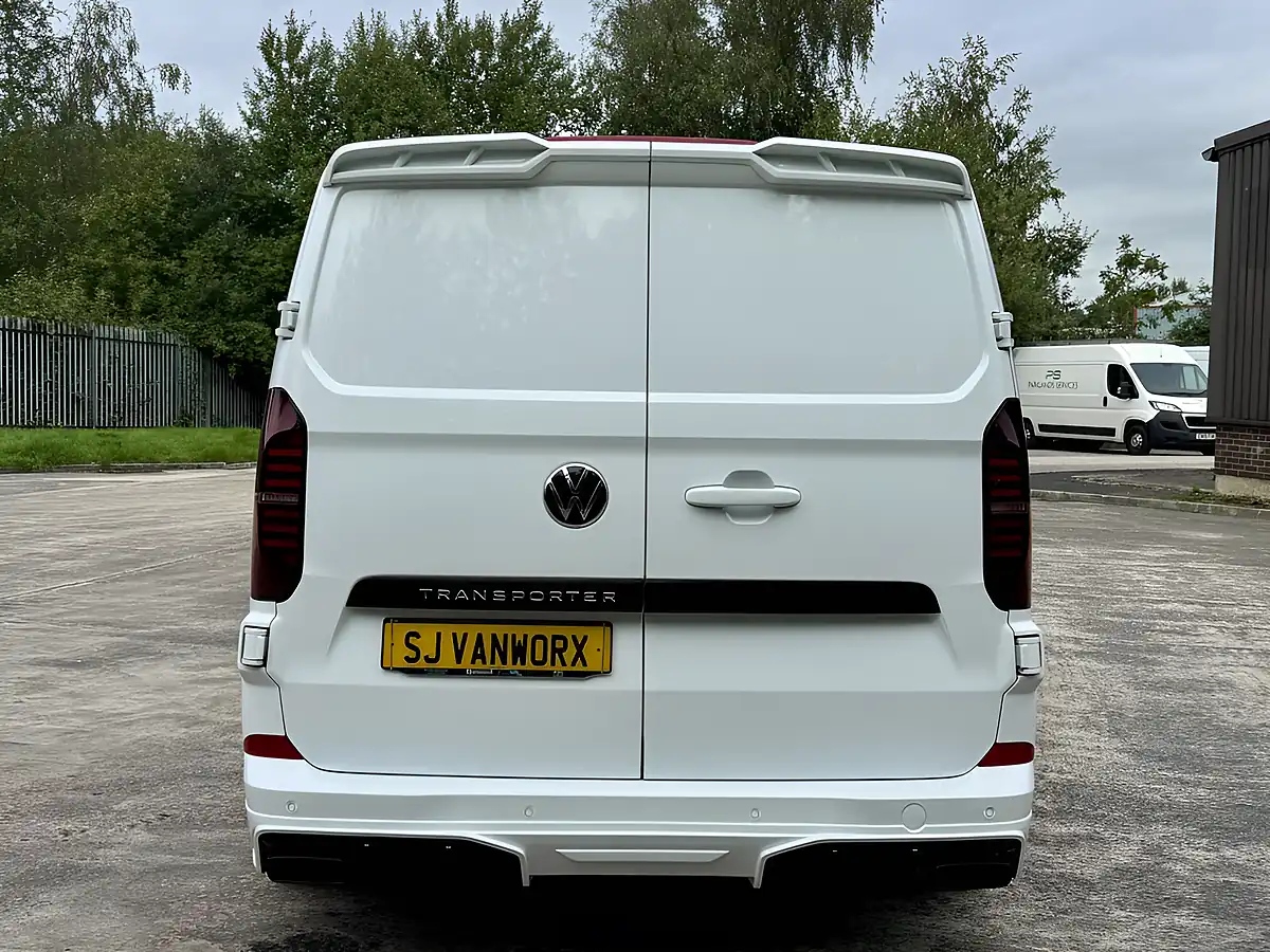 Used 2006 Volkswagen Transporter Commerce White - Interior and Exterior details 14
