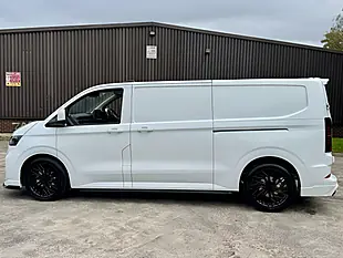 Used 2006 Volkswagen Transporter Commerce White - Interior and Exterior details 2