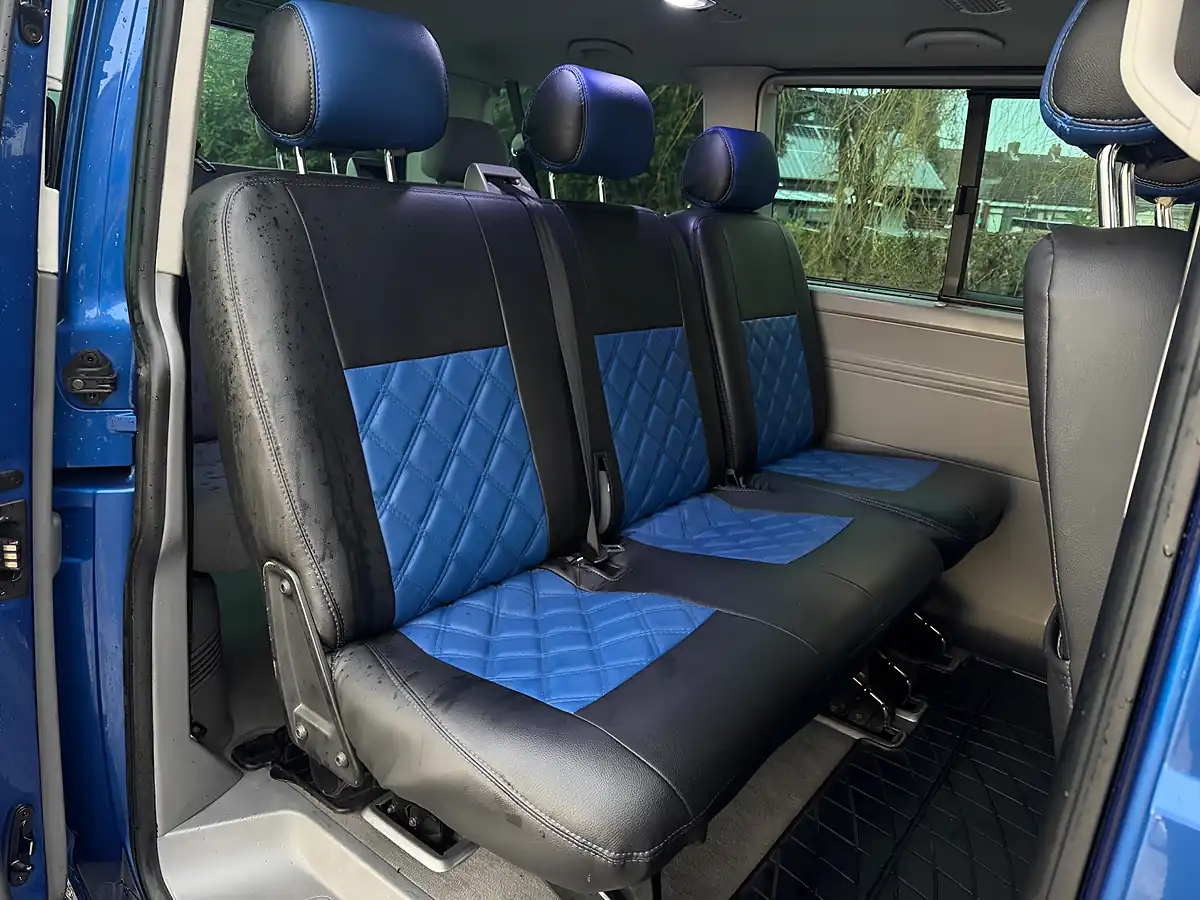 Used 2006 Volkswagen Transporter Shuttle Se Blue - Interior and Exterior details 12